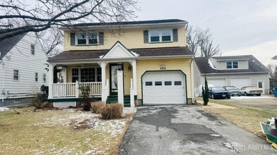 Building Photo - 966 Bergen Ave