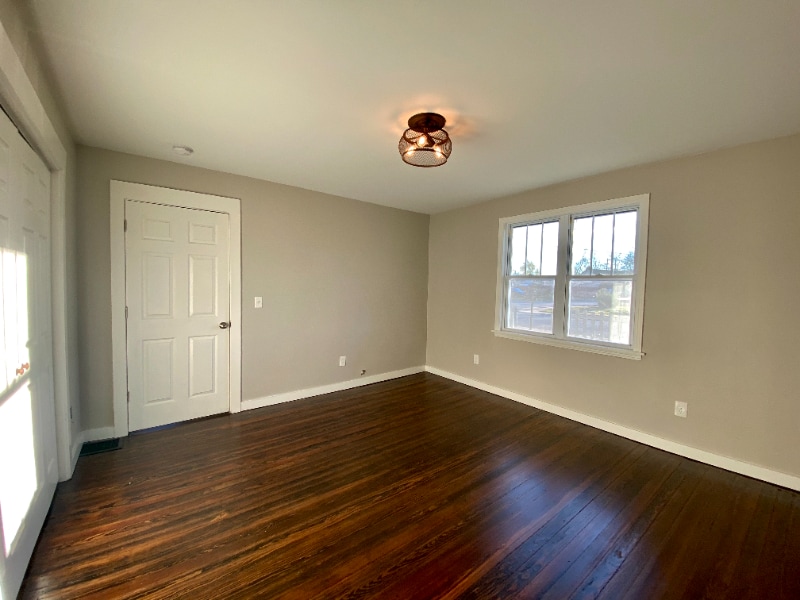 Building Photo - 1514 17th Ave N