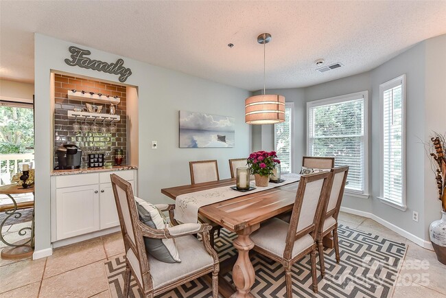 Building Photo - 18557 Vineyard Point Ln