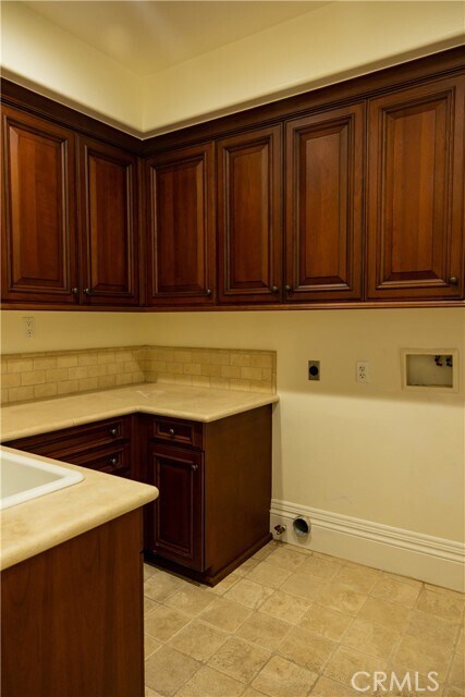 Building Photo - 32 Gleneagles Dr