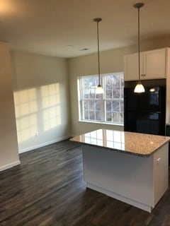 Building Photo - 2442 1st Ave