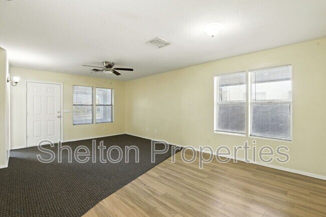 Building Photo - 345 N 15th St