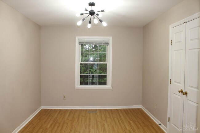 Building Photo - 9156 Dominion Cir