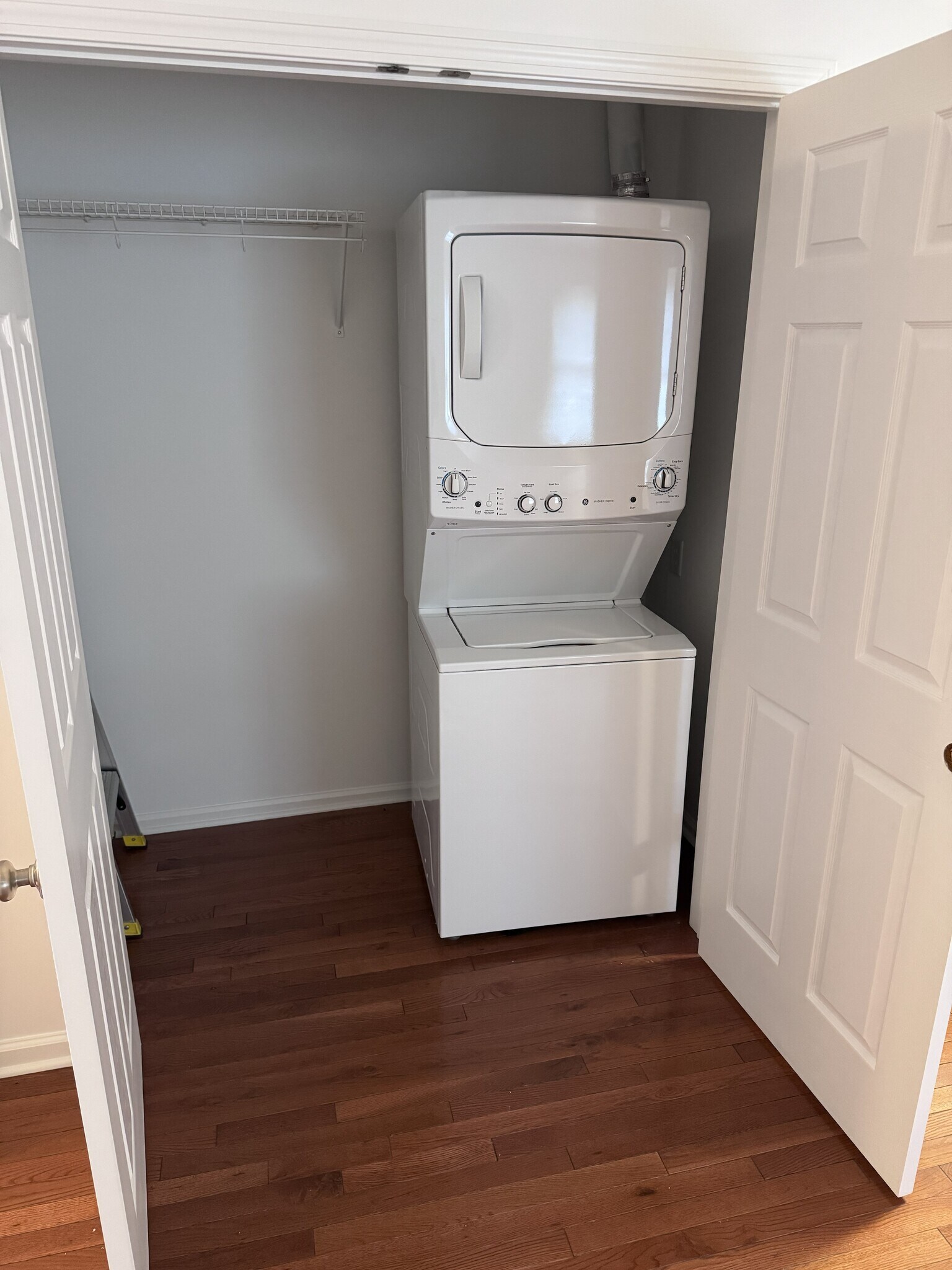 Building Photo - 46 Park Pl