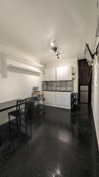 Building Photo - 1145 NW 48th St