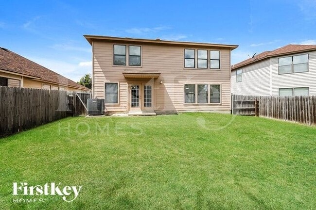 Building Photo - 5060 Viking Coral