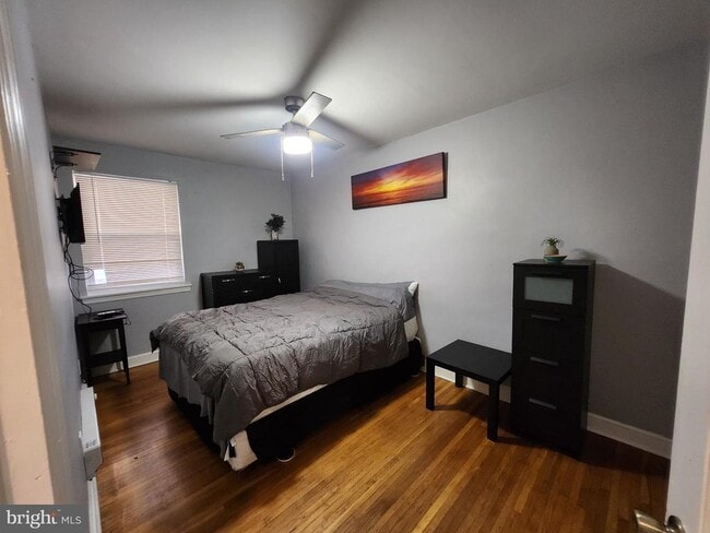 Building Photo - 5819 Bustleton Ave