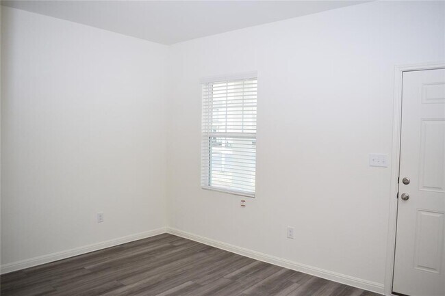 Building Photo - 431 Robins Nest Ln