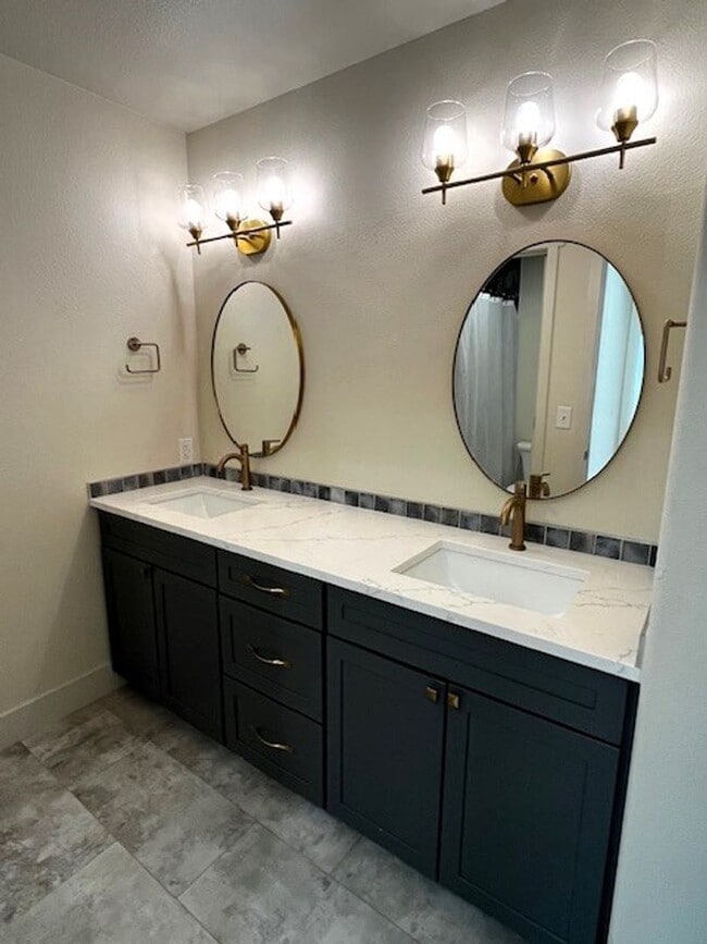 Building Photo - 55 Salt Lick Pl