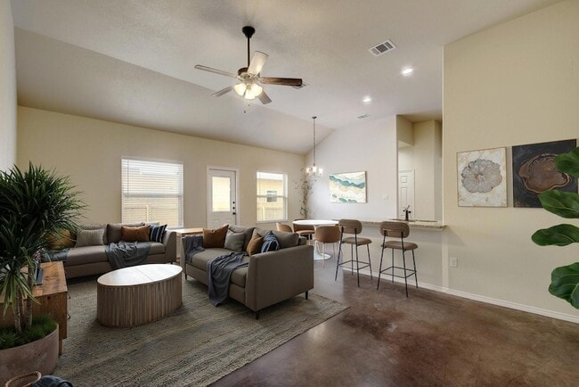 Building Photo - 467 Jack Rabbit Ln