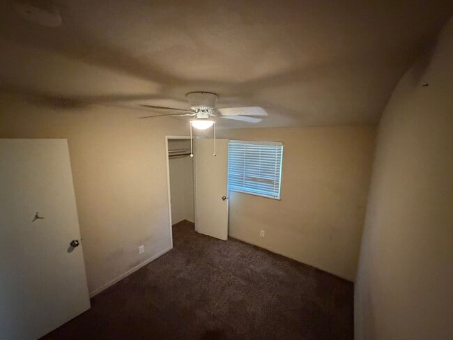 Building Photo - 4752 Crestview Dr