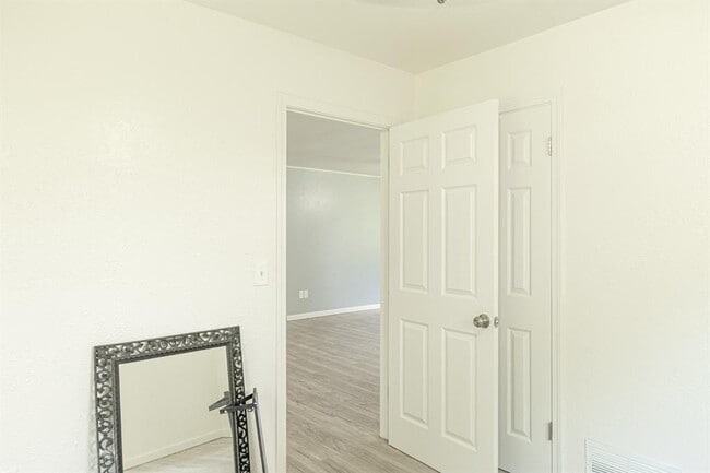 Building Photo - 124 W Brule St