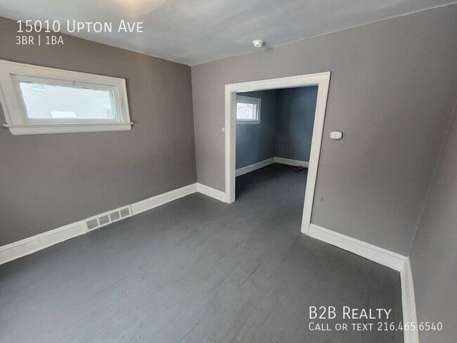 Building Photo - 15010 Upton Ave