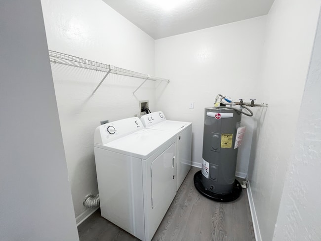 Building Photo - Atlantis Cove