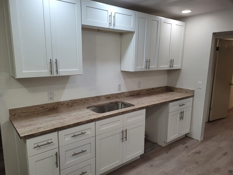 Building Photo - 21 Lemington Ct