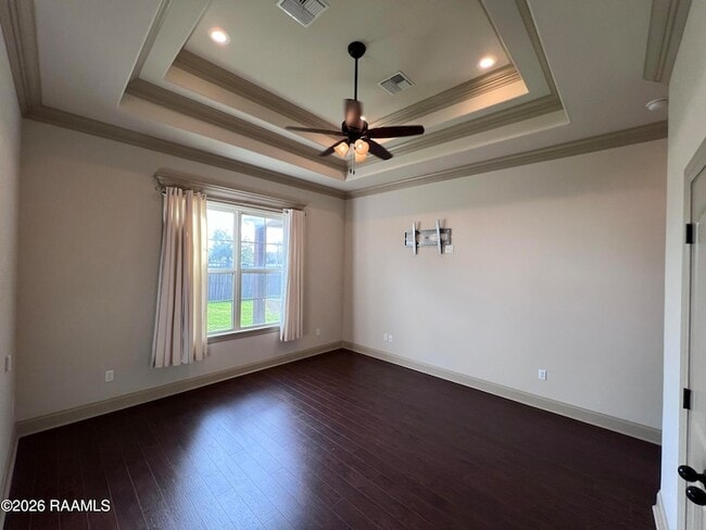 Building Photo - 100 Birchview Dr