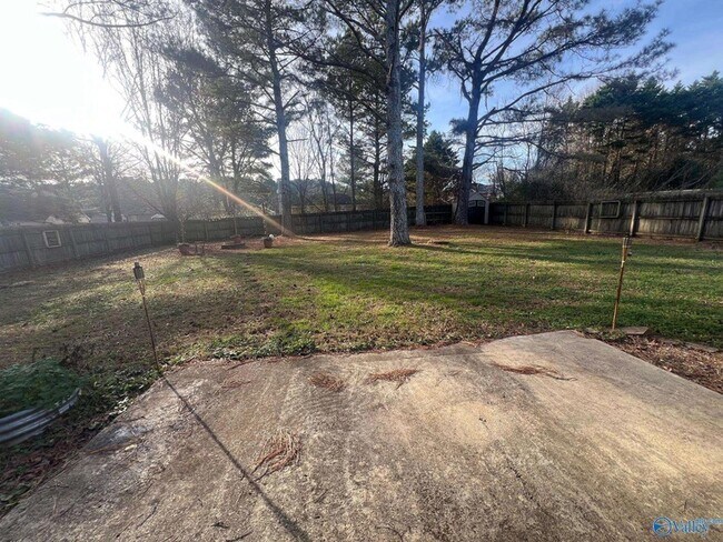 Building Photo - 108 Ann Bradley Dr