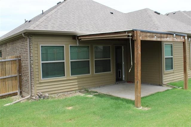 Building Photo - 688 Navasota Dr