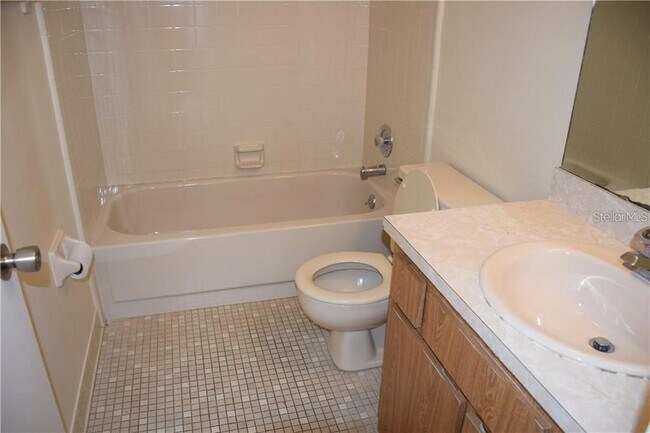 Building Photo - 470 Hunter Cir