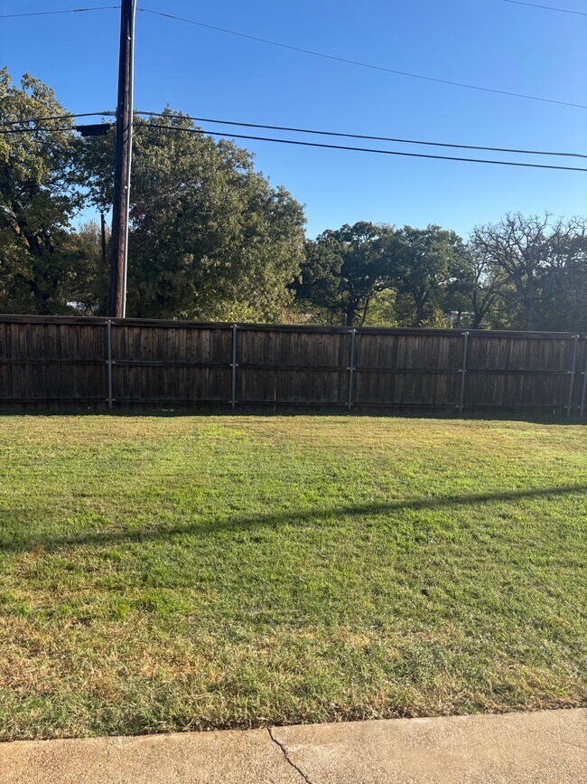 Building Photo - 1806 Rybovich Ln