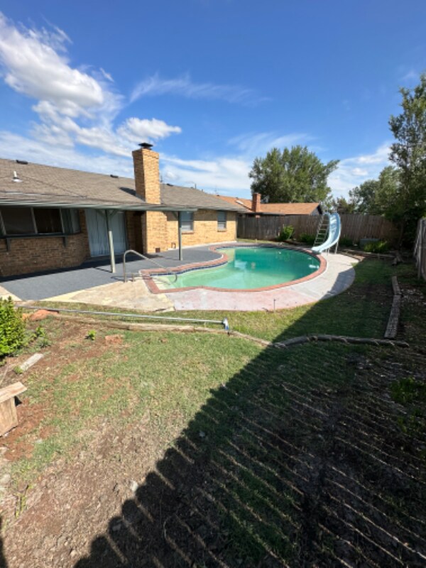 Building Photo - 6711 SW Chaucer Dr