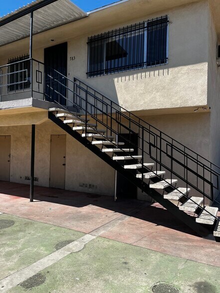 Building Photo - 783 Karesh Ave