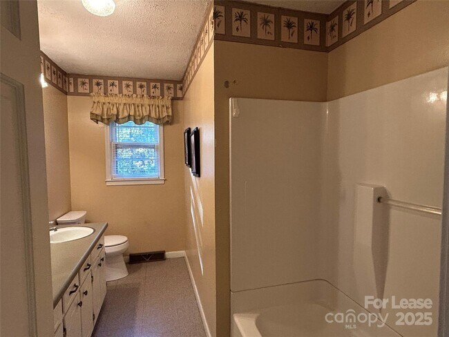 Building Photo - 3106 Brady Hoffman Rd