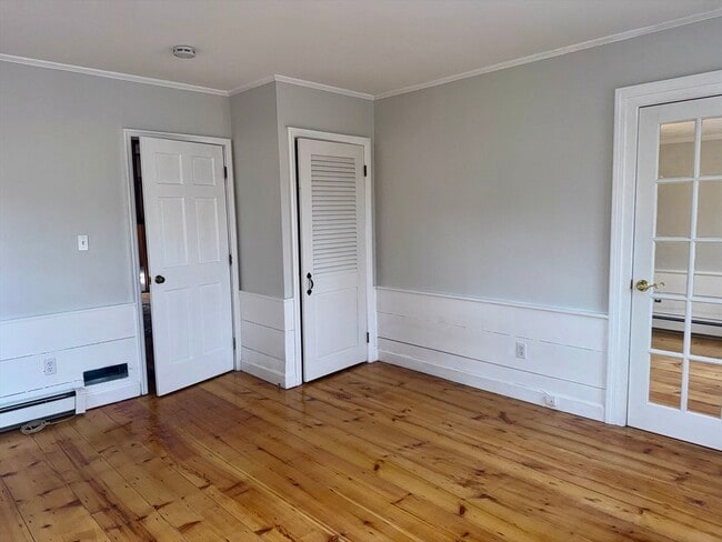 Building Photo - 25 Pine St