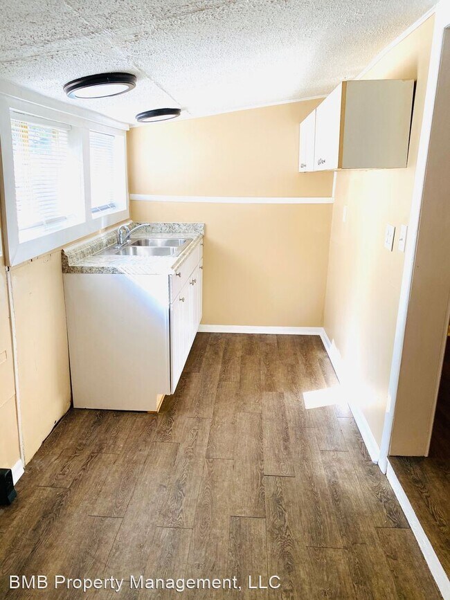 Building Photo - 3 br, 1 bath House - 324 Boyce Street