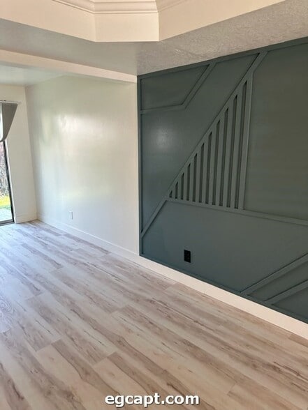 Building Photo - 1249 N 400 E