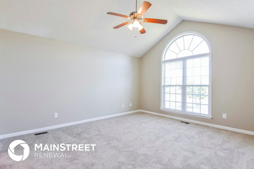 Building Photo - 142 Rosa Cir