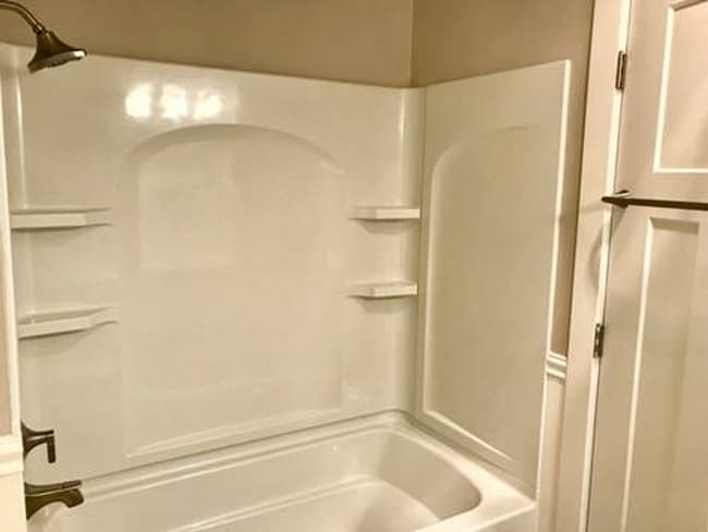 Building Photo - Beautifully remodeled DuPont 2 bedroom 2 bath house with A/C