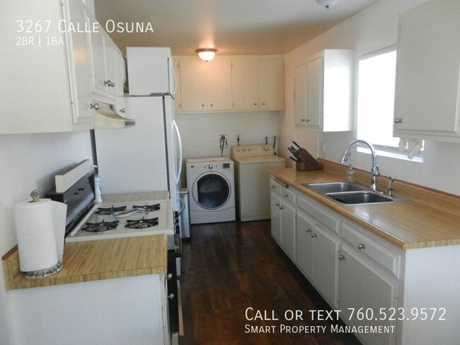 Building Photo - 3267 Calle Osuna