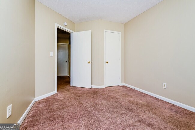 Building Photo - 3463 Newberry Downs Ln