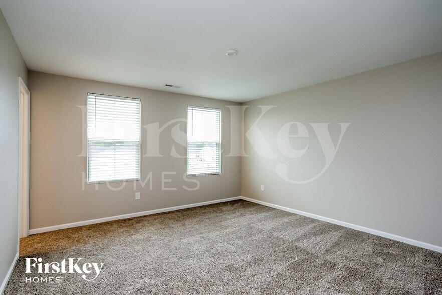 Building Photo - 14 Windchime Ct