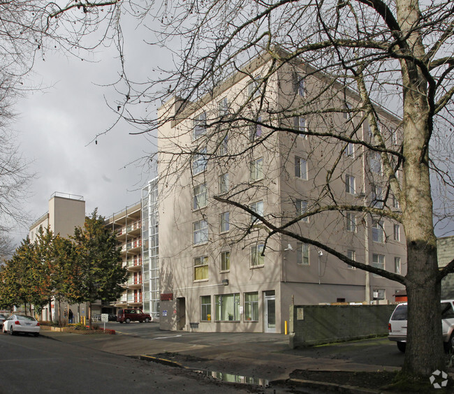 Building Photo - Medallion Apartments