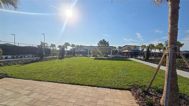 Building Photo - 2664 Armstrong Ave