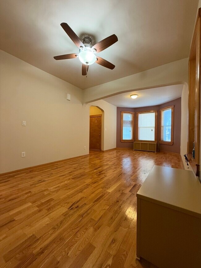 Building Photo - 4111 W Cullerton St