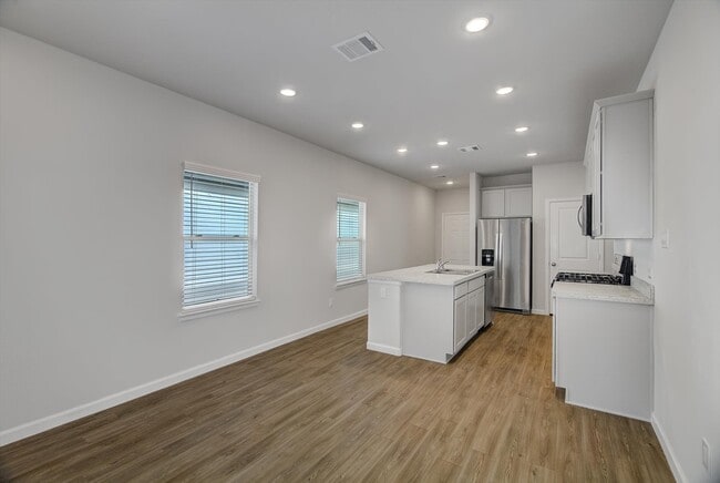 Building Photo - 16517 Opportunity Wy