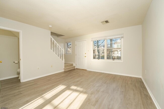 Building Photo - 19 Clipper Ct