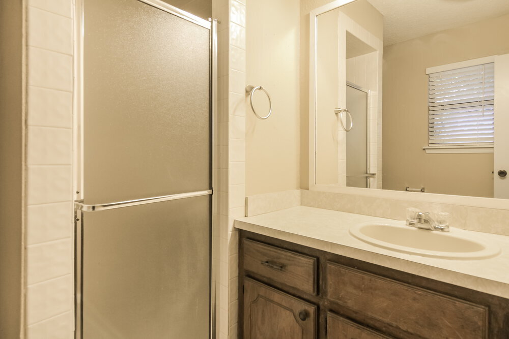 Building Photo - 1074 Dover Mansion