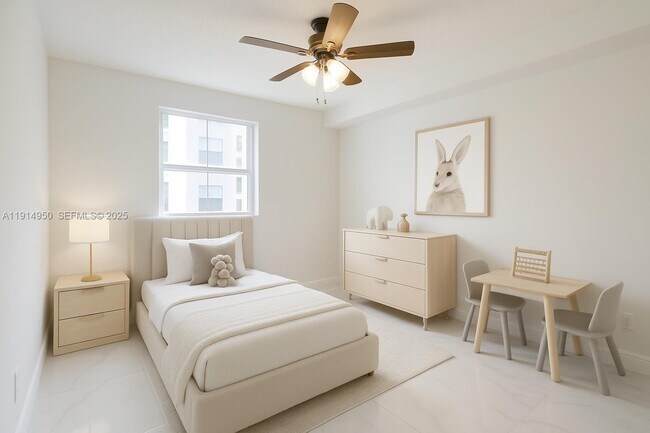 Building Photo - 17100 N Bay Rd