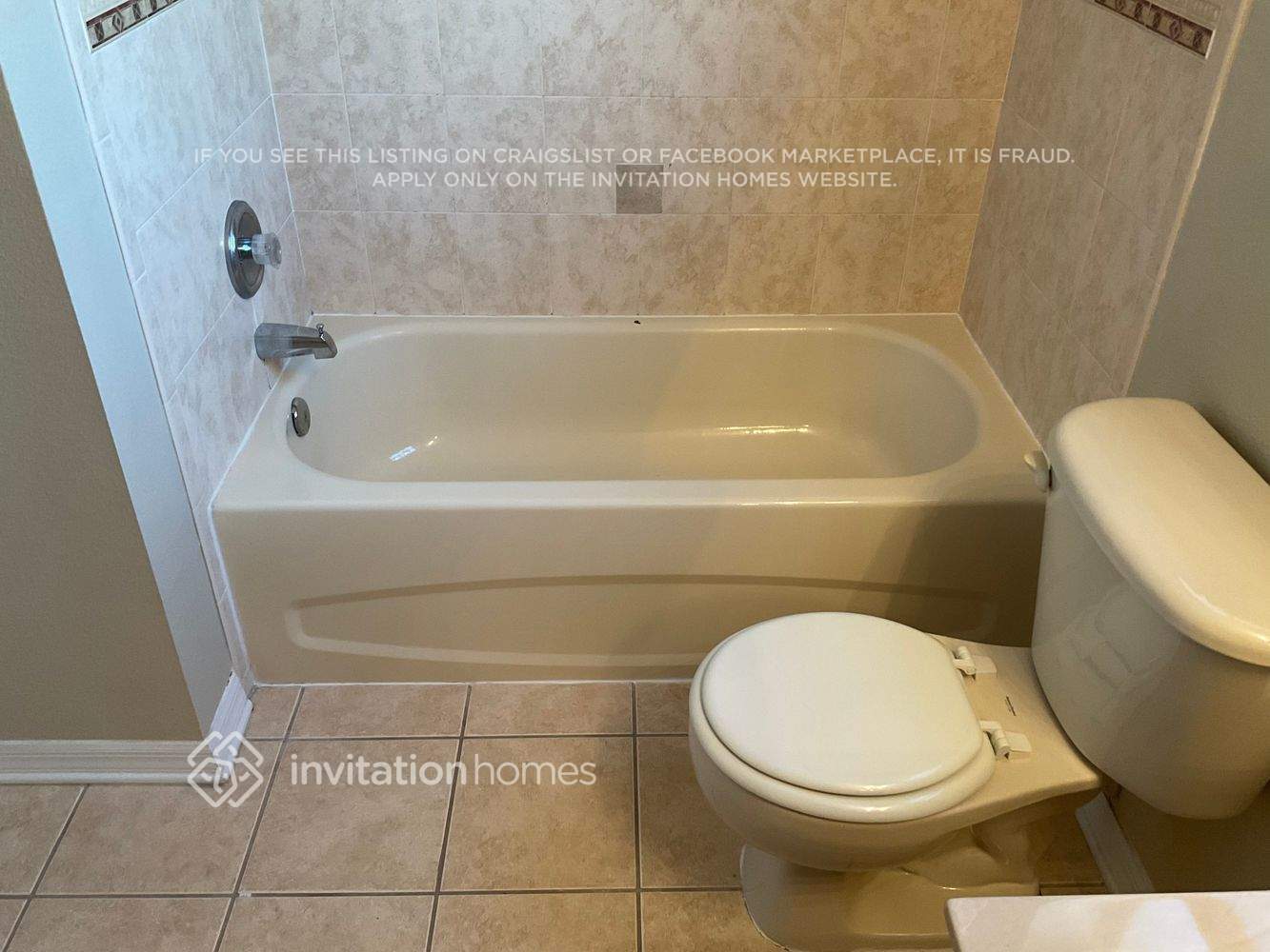 Building Photo - 2711 Queen Alberta Dr