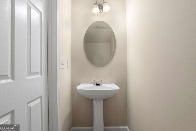 Building Photo - 2757 Keystone Ave