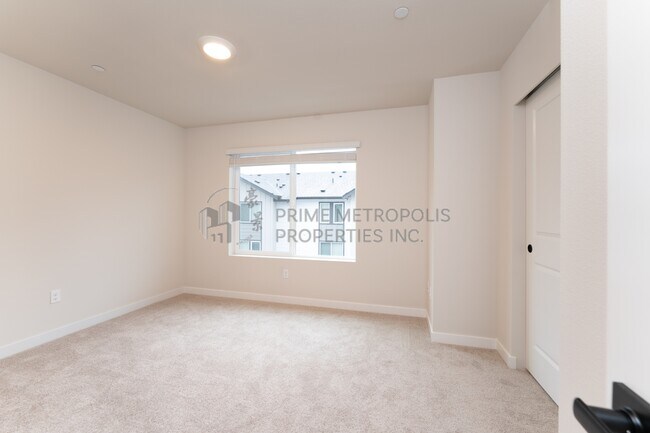 Building Photo - 16111 36th Ave W