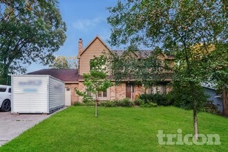 Building Photo - 17295 Hibiscus Ave