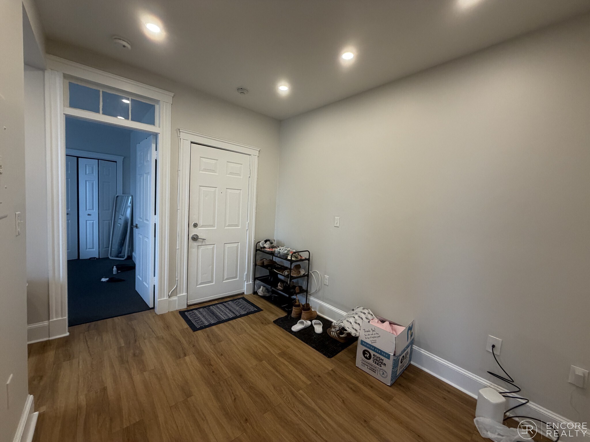 Building Photo - 16 Aberdeen St