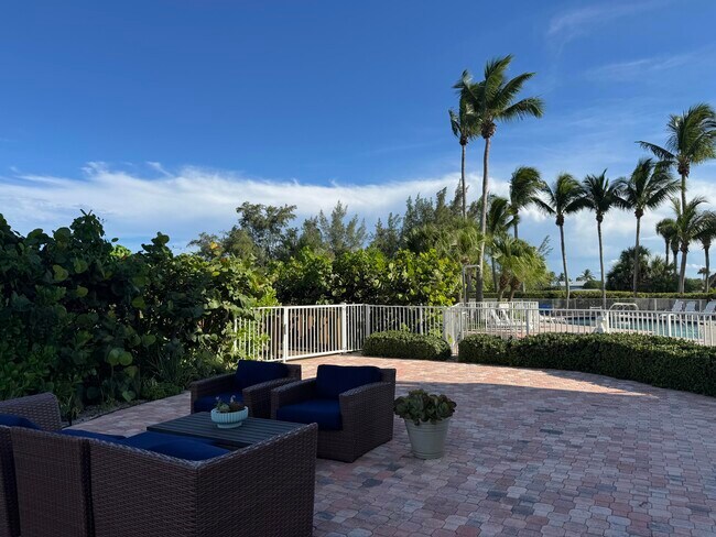 Building Photo - 2700 N Hwy A1A