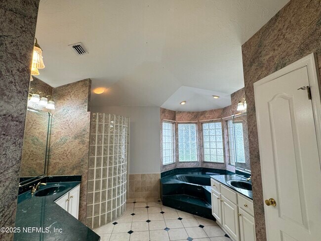 Building Photo - 1751 Daytona Ln