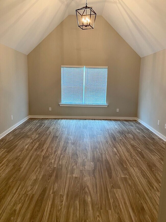 Building Photo - Home for Rent in Calera, AL!!! Available to view with 48 hour notice!